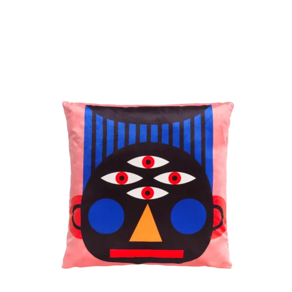 Qeeboo–Cushion-Oggian-Face-_45x45cm_–design-Marco-Oggian–01–cushion-oggian-face-_45x45cm