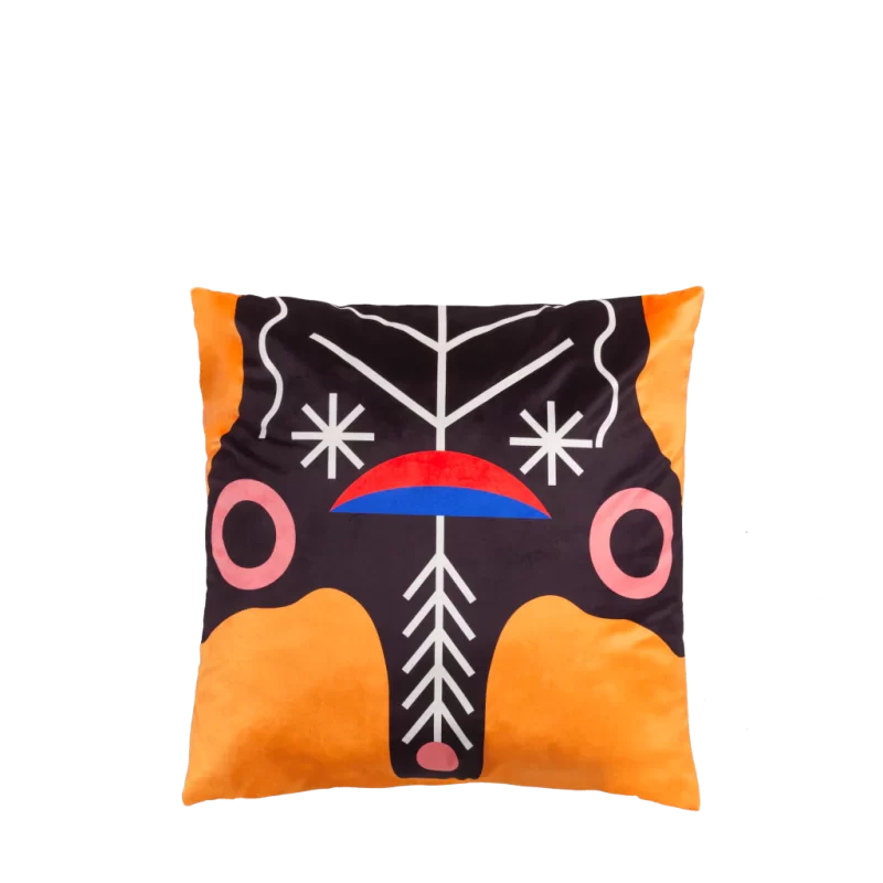 Qeeboo–Cushion-Oggian-Kinotto-_45x45cm_–design-Marco-Oggian–02_9dff6de9-4530-42fd-b567-15f288ecd814