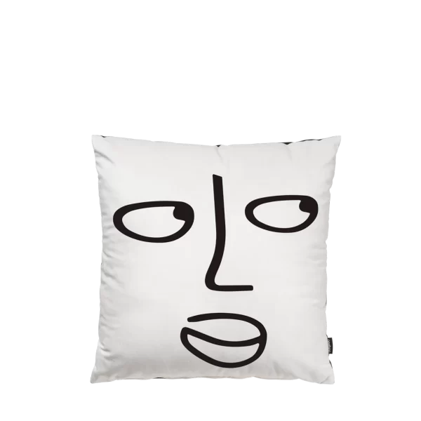 qeeboo-who-are-you-cushion-shantell-martin-01a
